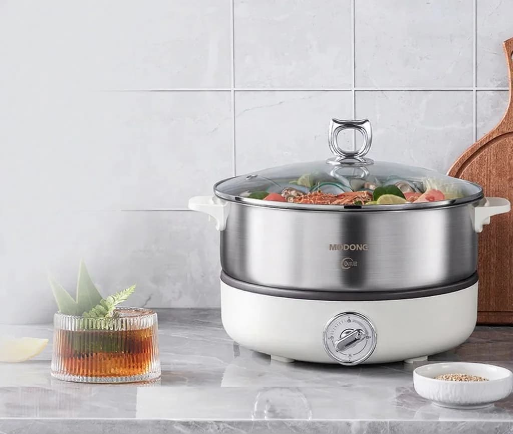 หม้อสุกี้ไฟฟ้าแบบแยกช่อง พร้อมหม้อตะกร้าสเตนเลส 1500W