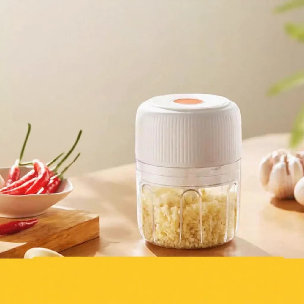 เครื่องสับกระเทียมไฟฟ้าแบบพกพา 250ml เครื่องบดอาหารไร้สาย